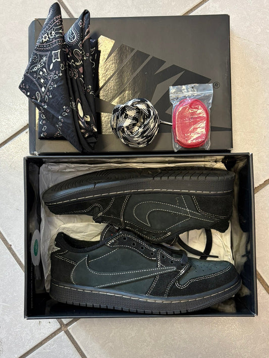 Jordan 1 Low Travis "Phantom"